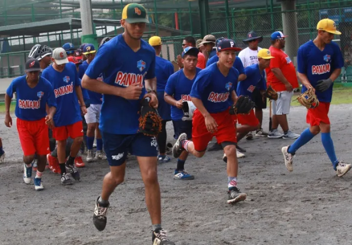 La preselección entrena en MVP. Anayansi Gamez