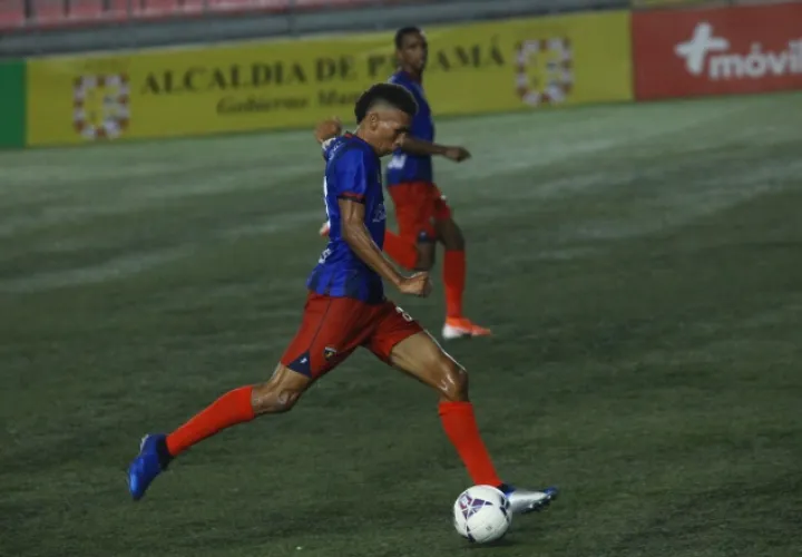 Jonathan Ceceña marcó el tanto del Plaza. Anayansi Gamez