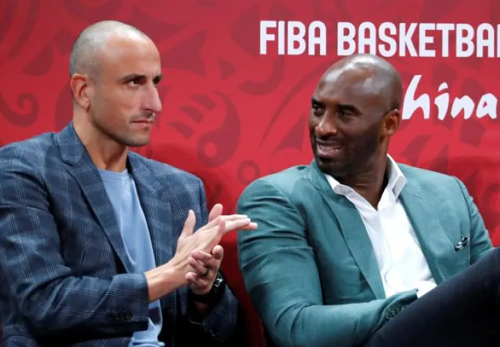 Kobe Bryant junto al argentino Manu Ginóbili. EFE
