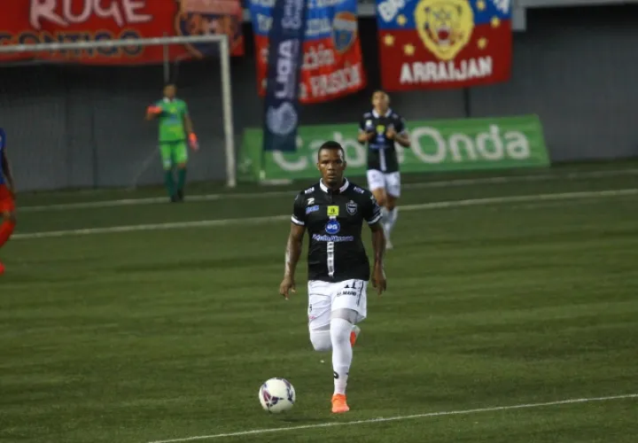 Enrico Small del Tauro anotó el gol del triunfo ante Plaza Amador por 1-0 en el partido de ida en el Apertura 2019. Anayansi Gamez