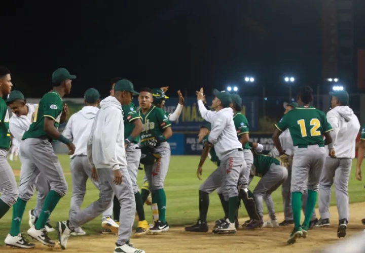 Panamá Oeste y Coclé tienen la serie semifinal empatada a 3-3. Fedebeis