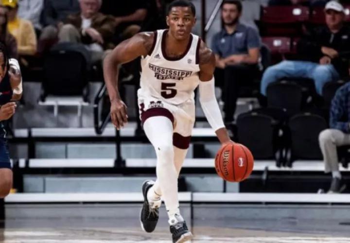 Iverson Molinar juega en elk Mississippi State.