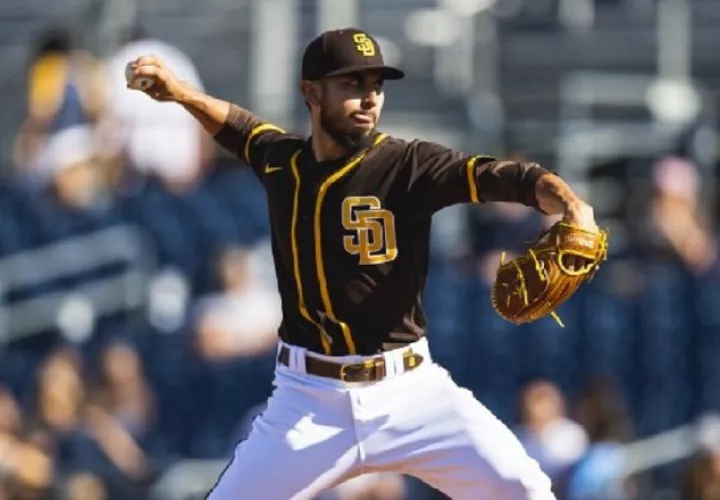 Javier 'Javy'  Guerra  de los Padres de San Diego.