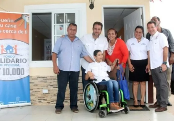 Roy de Jesús fue niño símbolo de la Teletón en 2015.