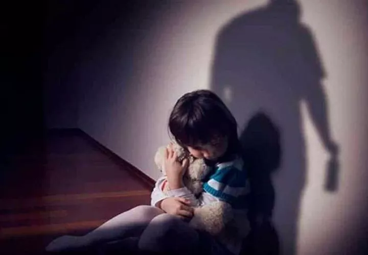 Según expertos, los casos de hijos que son explotados sexualmente por sus propios padres son más común de lo que se piensa. Archivo
