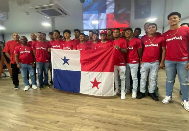 Equipo de Panamá U18 que jugará el Mundial en Japón. Foto: Fedebeis