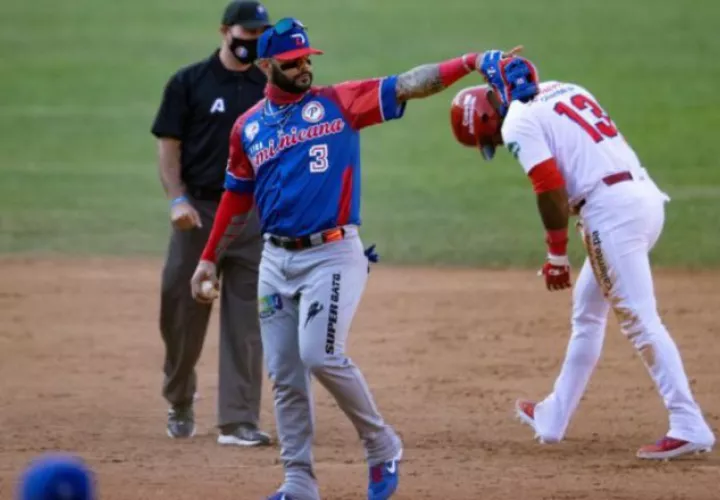 República Dominicana en la Serie del Caribe. Foto: EFE