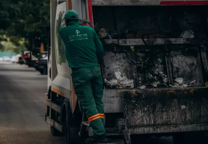 Desde este lunes, la Autoridad de Aseo entra a San Miguelito a recoger la basura con la difícil misión de no descuidar la ciudad capital. Foto ilustrativa