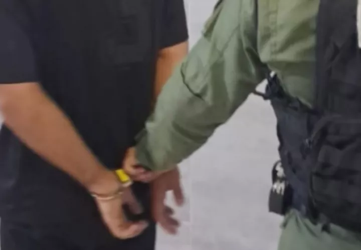 Uno de los detenidos por este caso de drogas. Cortesía