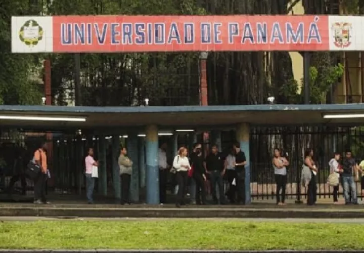 La Universidad de Panamá recibe entre 15 y 17 mil nuevos estudiantes por año.  Cortesía