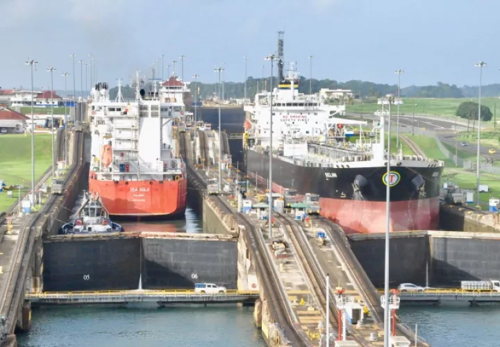 La ACP calificó la medida como temporal y orientada a preservar la sostenibilidad de las operaciones del canal. Foto: Pexels