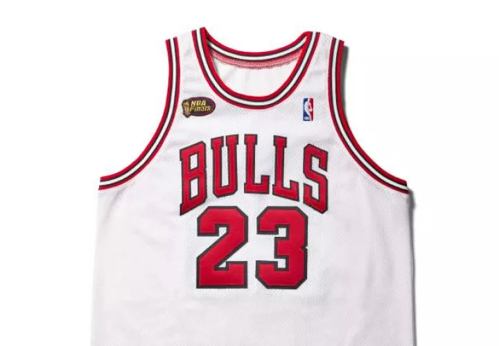 La camiseta con el número 23 de Michael Jordan. Foto: EFE