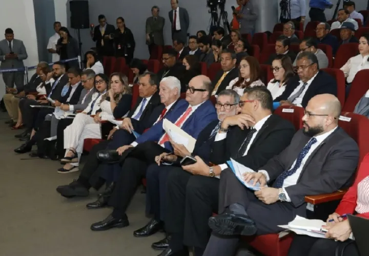 Los magistrados del Tribunal Electoral y su equipo estarán presentes en el primer debate del proyecto, que genera mucha expectativa. Cortesía