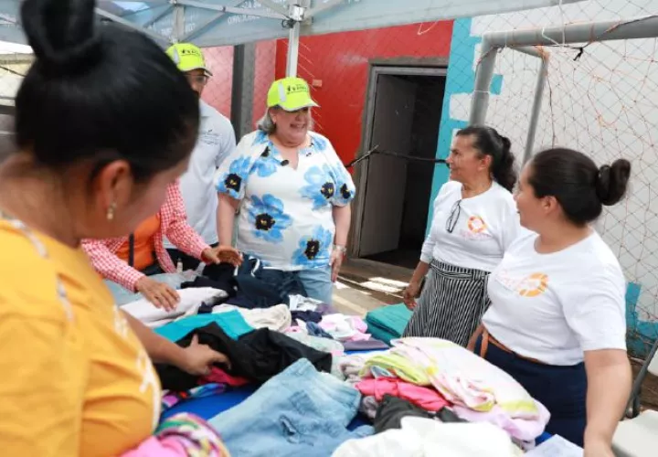 La ministra de Desarrollo Social, Beatriz Carles, ha reiterado que el programa se enfocará en atender a las familias que viven en condiciones de vulnerabilidad.  Cortesía 