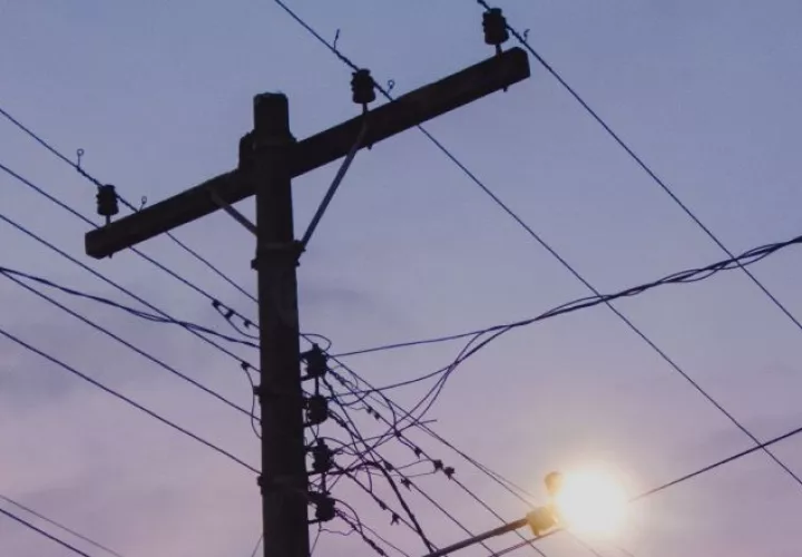 En dos años deben renovarse las concesiones en la distribución de energía eléctrica. Foto ilustrativa