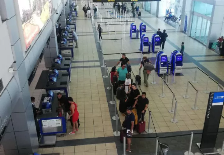 El gerente de Operaciones de Tocumen S.A. Claudio Dutary explicó que esta iniciativa tiene como objetivo establecer un orden planificado con miras hacia el futuro. Foto/Cortesía @tocumenaero