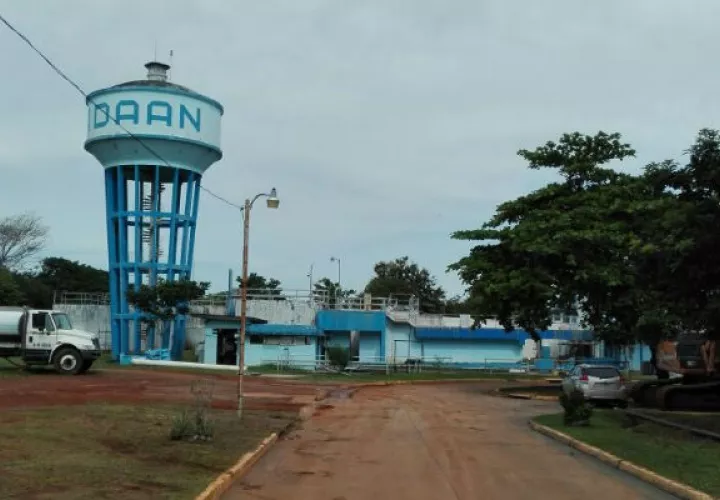 A partir de las 8:00 a.m., los clientes y usuarios de San Carlitos contarán con el suministro, mientras que los clientes de Colinas de Santa Cruz tendrán agua potable a partir de las 3:00 p.m. Foto/Diómedes Sánchez