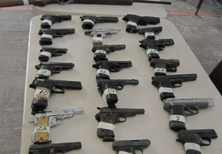La veda a la importación de armas está vigente desde 2010.