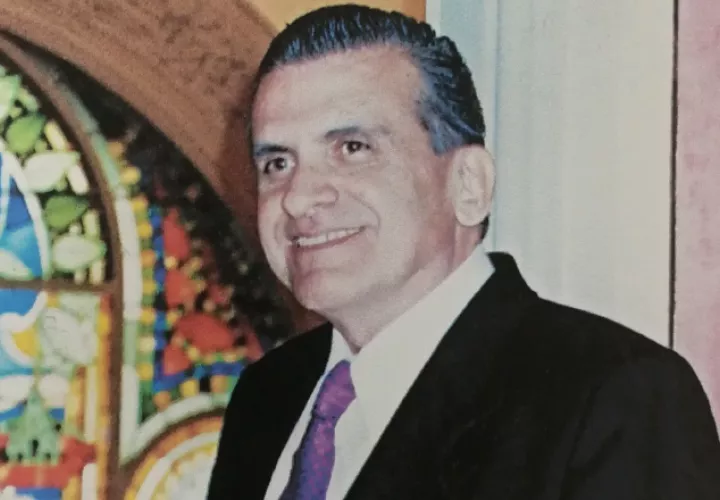Sebastián Sucre. Arquitecto y escritor panameño. Acaba de reeditar su libro "Puertas y ventanas del barrio de San Felipe" y está trabajando en otras cuatro obras. Foto: Cortesía.