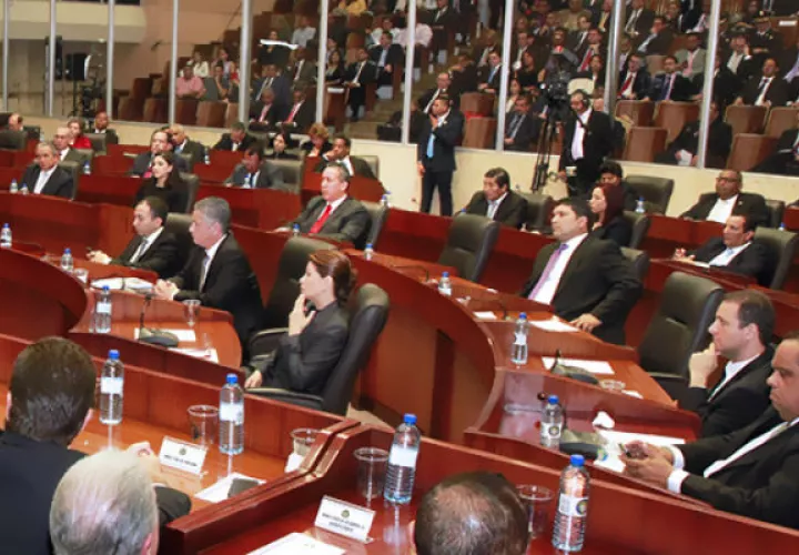El tema polémico de las sesiones extraordinarias será la ratificación de los magistrados de la Corte Suprema de Justicia.