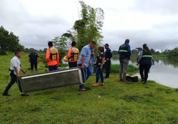 Ministerio público y criminalistica realizaron el levantanmiento del cuerpo del ciudadano.