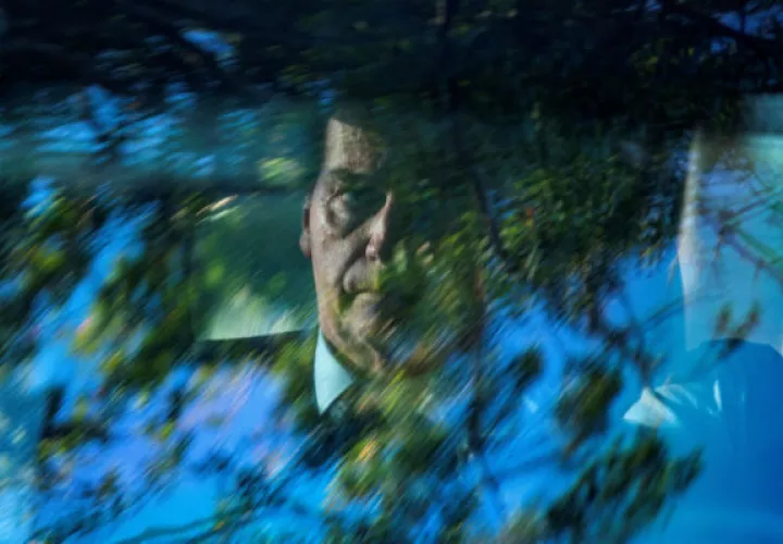 Durante la campaña electoral y en las primeras semanas como presidente electo, Bolsonaro expresó en reiteradas ocasiones su deseo en estrechar los lazos con Israel e incluso manifestó su intención de trasladar la embajada brasileña de Tel Aviv a Jerusalén, siguiendo los pasos de Estados Unidos.