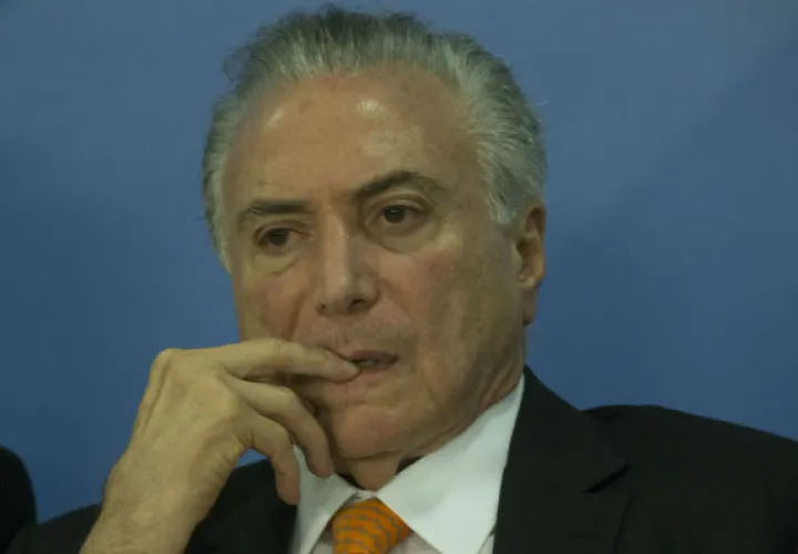 La Fiscalía llegó a solicitar dos veces ante la Corte Suprema la apertura de juicios por corrupción contra Temer pero el Congreso se negó a autorizar los procedimientos.