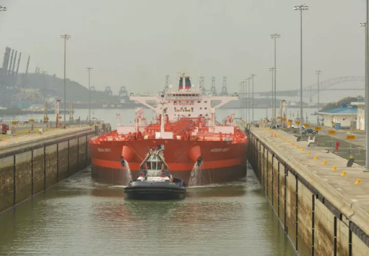 El segmento del GNL ya representa el 10 % de los tránsitos por las nuevas esclusas del Canal de Panamá. Foto/Archivo