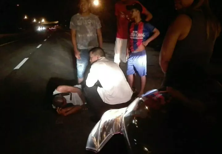 En Villa Rosario, otro peatón fue arrollado. 
