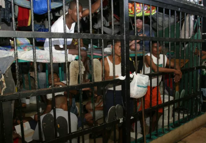 Son constantes las denuncias por actos de corrupción en los centros penitenciarios.