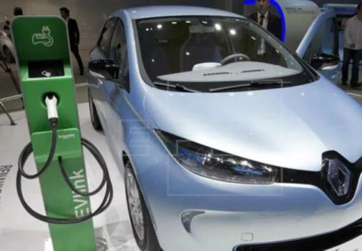 La tendencia mundial es el uso de autos eléctricos.Foto/EFE
