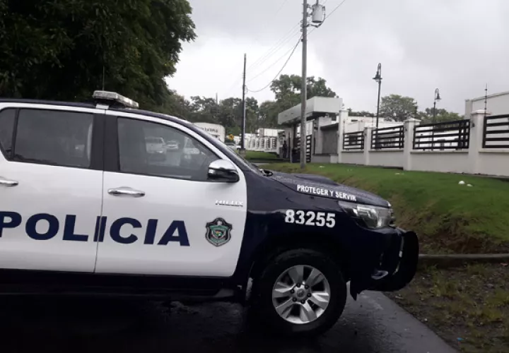 La víctima fue encontrada dentro del baño de una de las residencias en medio de un charco de sangre y presentaba heridas en cabeza. Foto/Archivo 