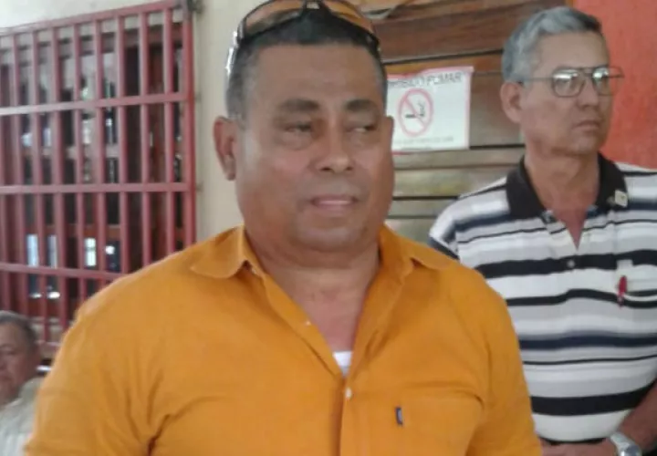 Se cree que Espinoza sufrió un infarto fulminante. 
