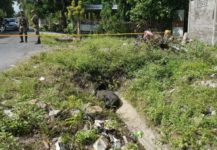 La maleta negra encontrada el 24 de febrero del 2017 en la provincia de Chiriquí.