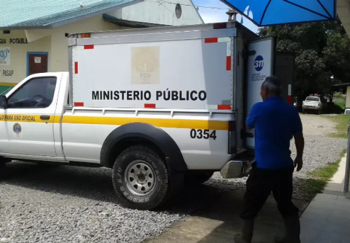  El cuerpo fue trasladado a la morgue judicial en David. Foto: Mayra Madrid. 