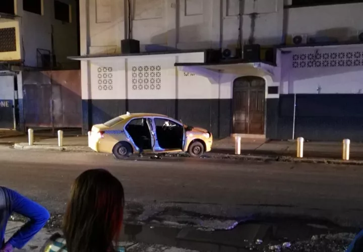 Las autoridades investigan las razones de la balacera que le costó la vida a un joven de 21 años. Foto/Diómedes Sánchez