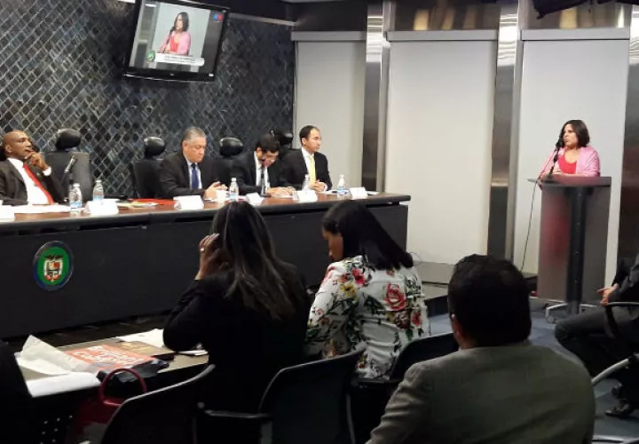 La reforma fiscal que permitiría un incremento de medio punto (0.5%) en el déficit fiscal del presente año. /Foto/Cortesía