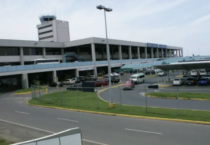 Los controladores aéreos están en espera de que se discuta en primer debate una iniciativa legislativa para regular mediante ley, su profesión.