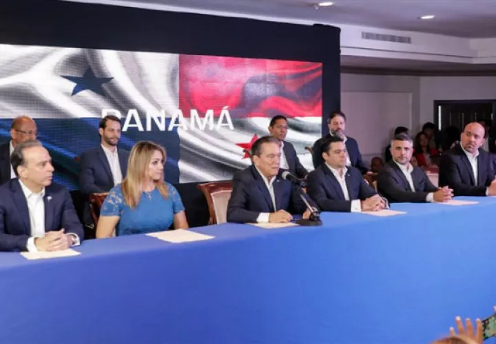 Cinco de los que repiten serán ministros de Estado y uno director, pero luego pasará a ser ministro.