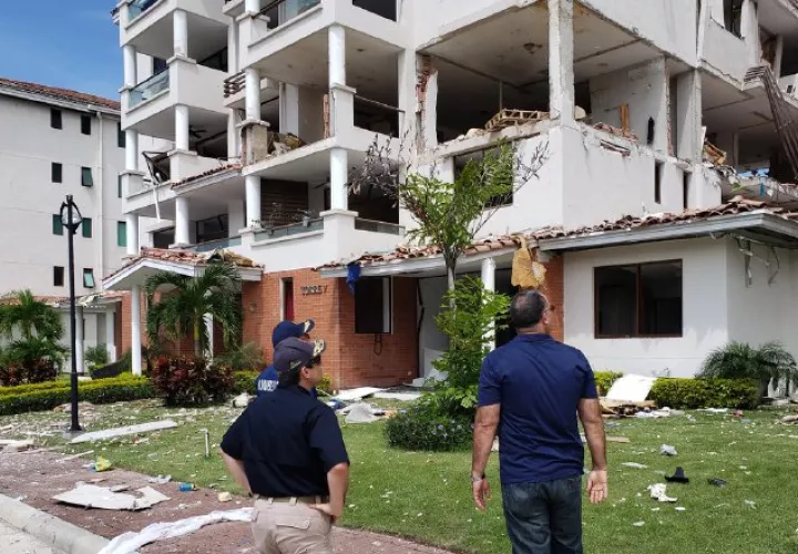 Los bomberos ya realizaron la primera inspección al lugar. 