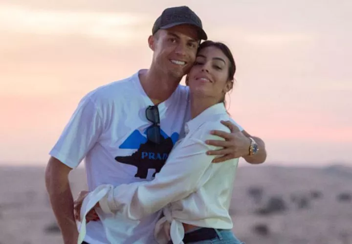 Cristiano Ronaldo junto a Georgina. Foto Instagram