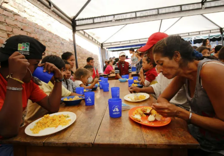 Migrantes venezolanos en un albergue católica en Cúcuta. Foto:EFE.