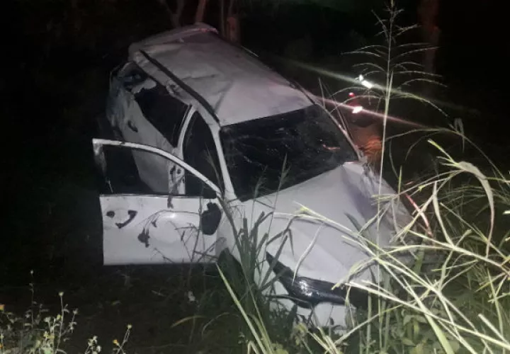 Estado en que quedó la camioneta en Bagalá. Foto: Mayra Madrid. 