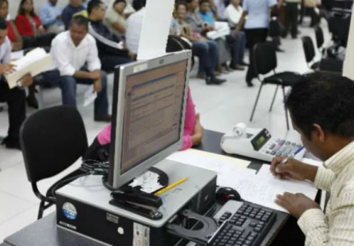 El dinero recaudado con esta moratoria sería distribuido proporcionalmente a las arcas de los municipios del país.