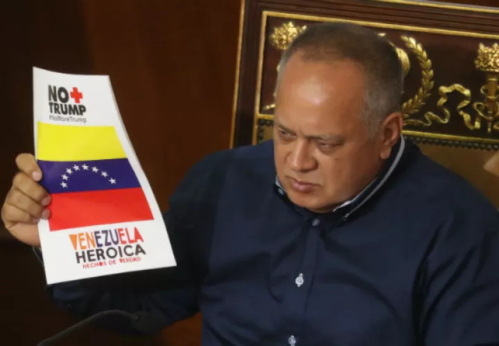 Según Diosdado Cabello, el dólar estadounidense ha debiltado al Bolívar. Foto: Archivo/Ilustrativa. 