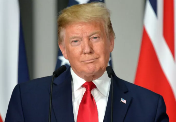 Trump tachó ese artículo de "falso" y afirmó que su Gobierno llevaba "mucho tiempo tratando de conseguir estas medidas en la frontera, pero no había podido lograrlas, o no por completo, hasta el acuerdo firmado con México" del viernes.