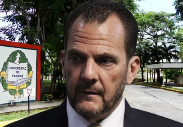 El contralor Federico Humbert ha mantenido una gestión muy cuestionada.