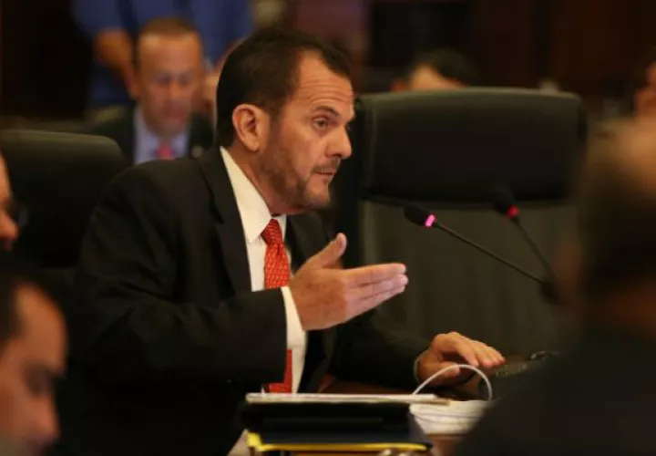 Federico Humbert dijo que la labor de la Contraloría no es solo fiscalizar el gasto público, sino impulsar la transparencia del Estado. 