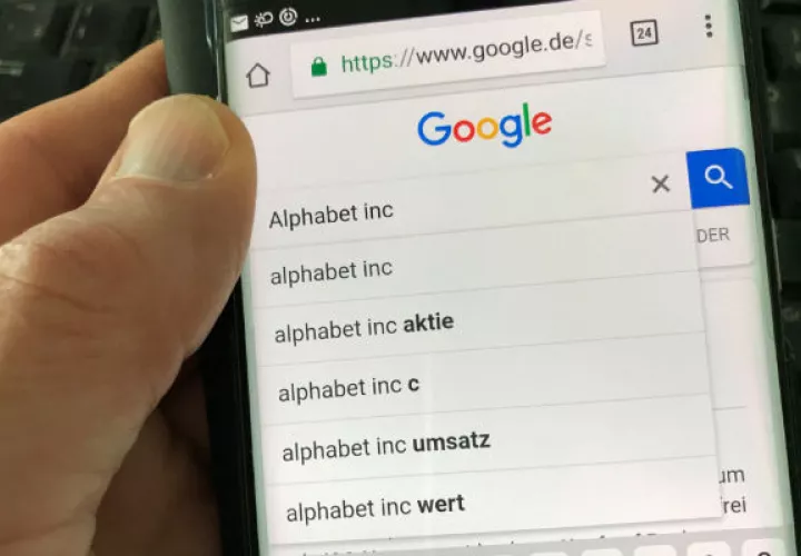 Se trata de la aplicación Intra, desarrollada por la unidad Jigsaw de Alphabet, especializada en el uso de la tecnología para hacer del mundo "un lugar más seguro".