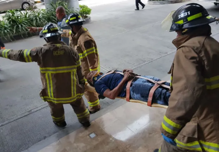 Bomberos atienden incidente en hotel hard Rock. Foto/Cortesía